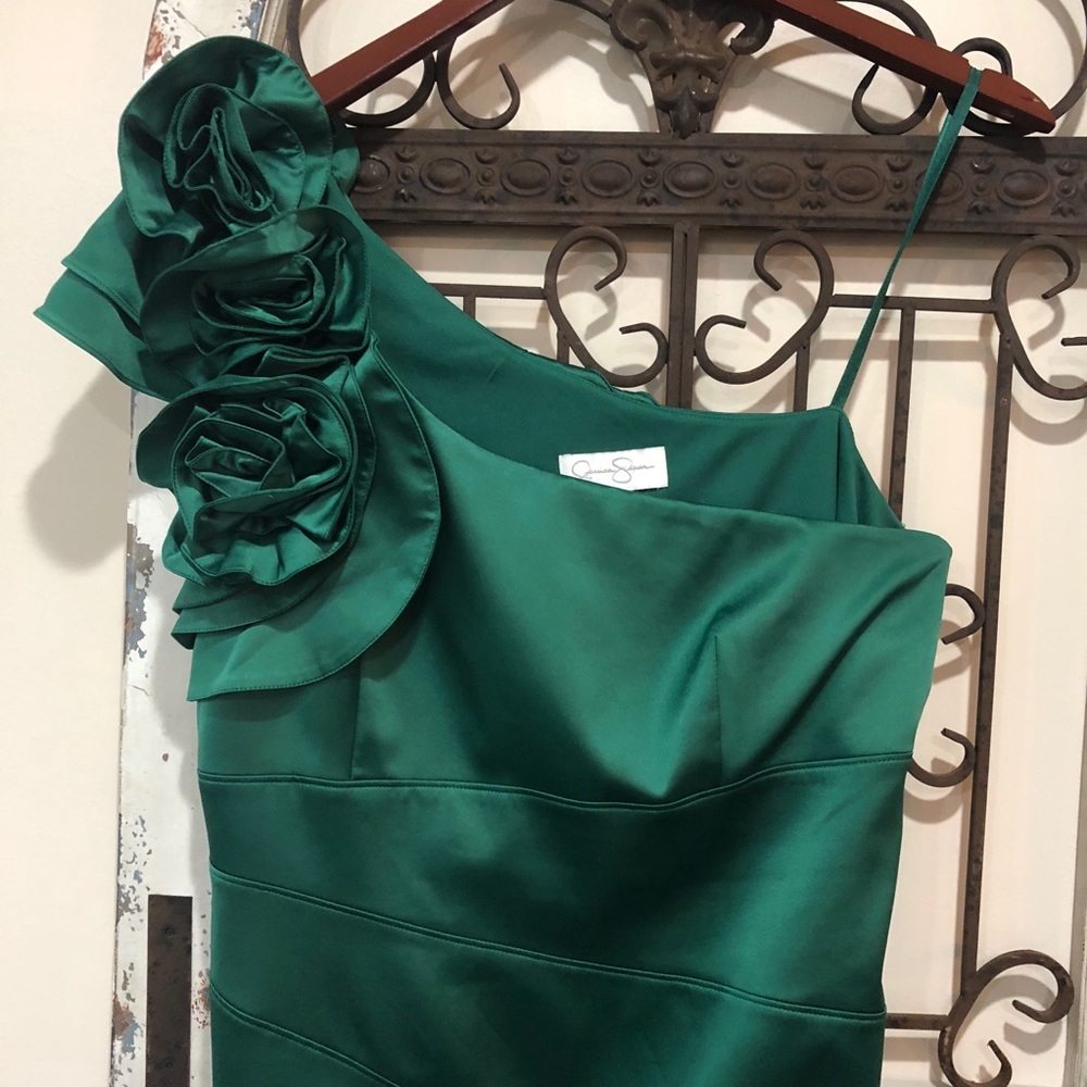Jessica Simpson One-Shoulder Rosette Dress Size 14 - Picture 2 of 6